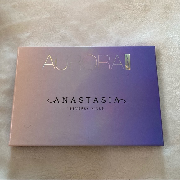 Anastasia Aurora Glow kit - Picture 2 of 3